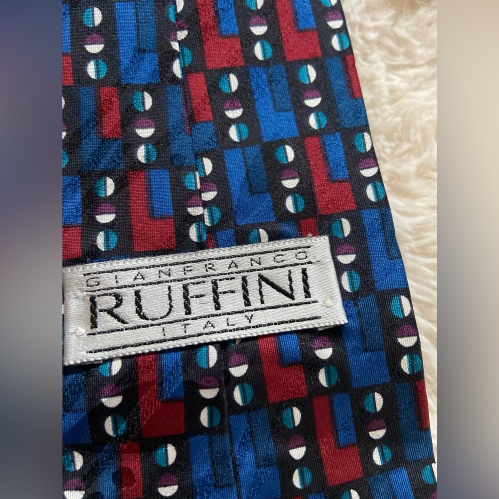 Gianfranco Ruffini Italy brown silk necktie - Picture 2 of 4